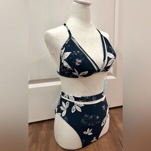 Cupshe Two Piece Navy Floral Swim Set